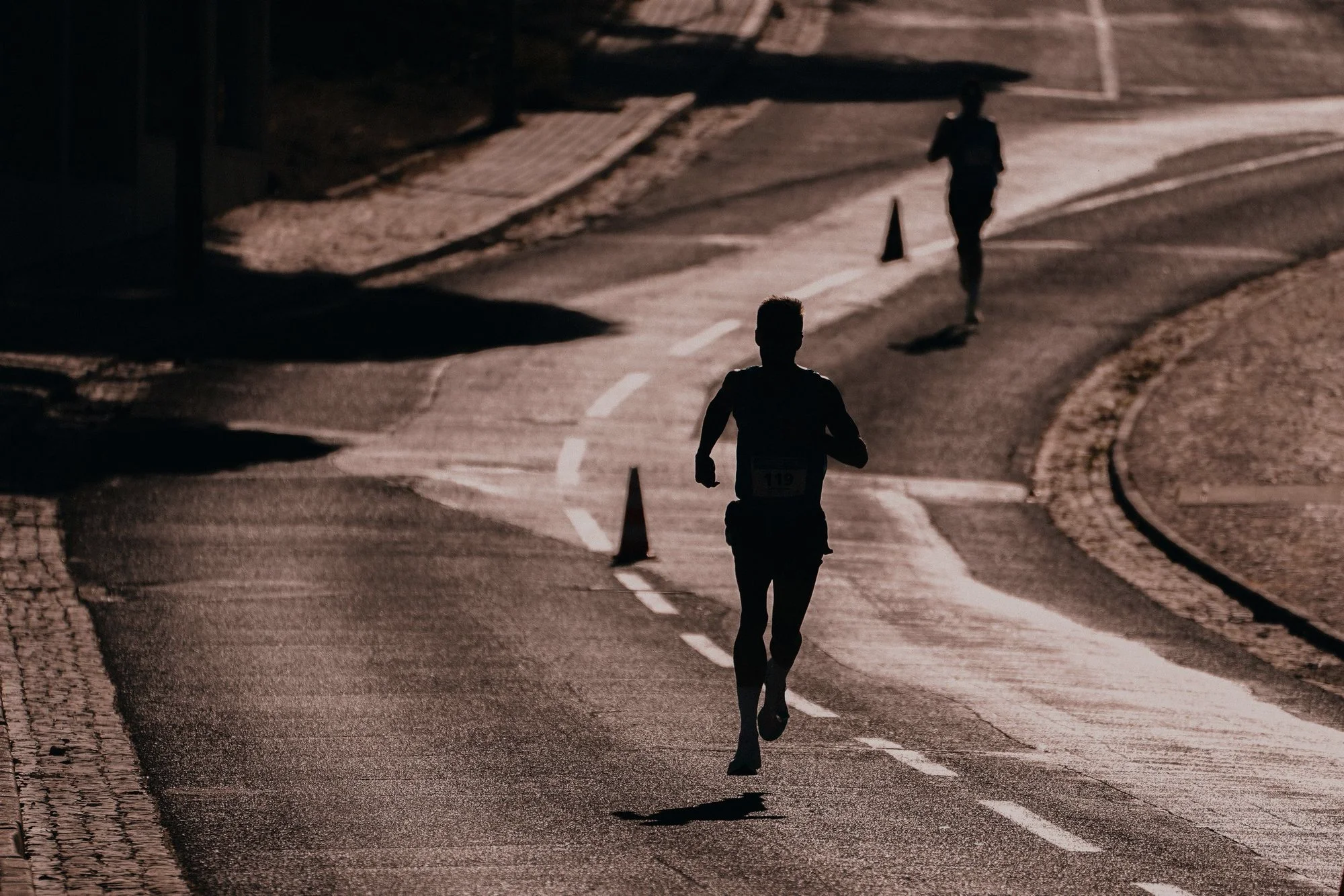 A road runner mid-effort